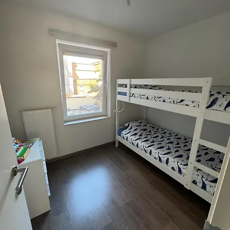 Meretmoi -- Modern In Oostende