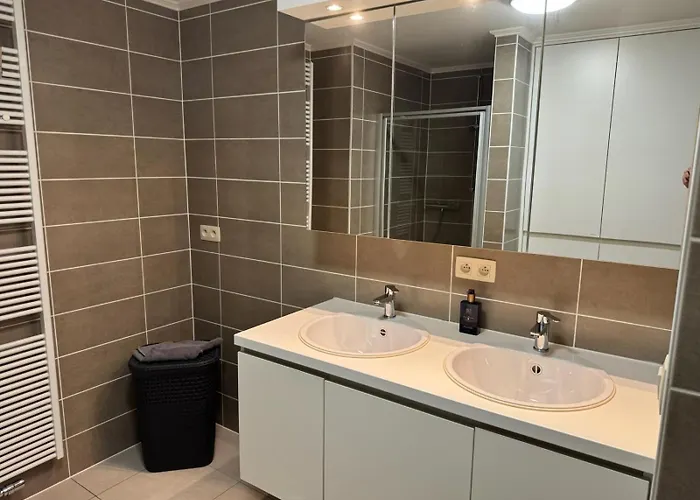 Meretmoi -- Modern In Apartment